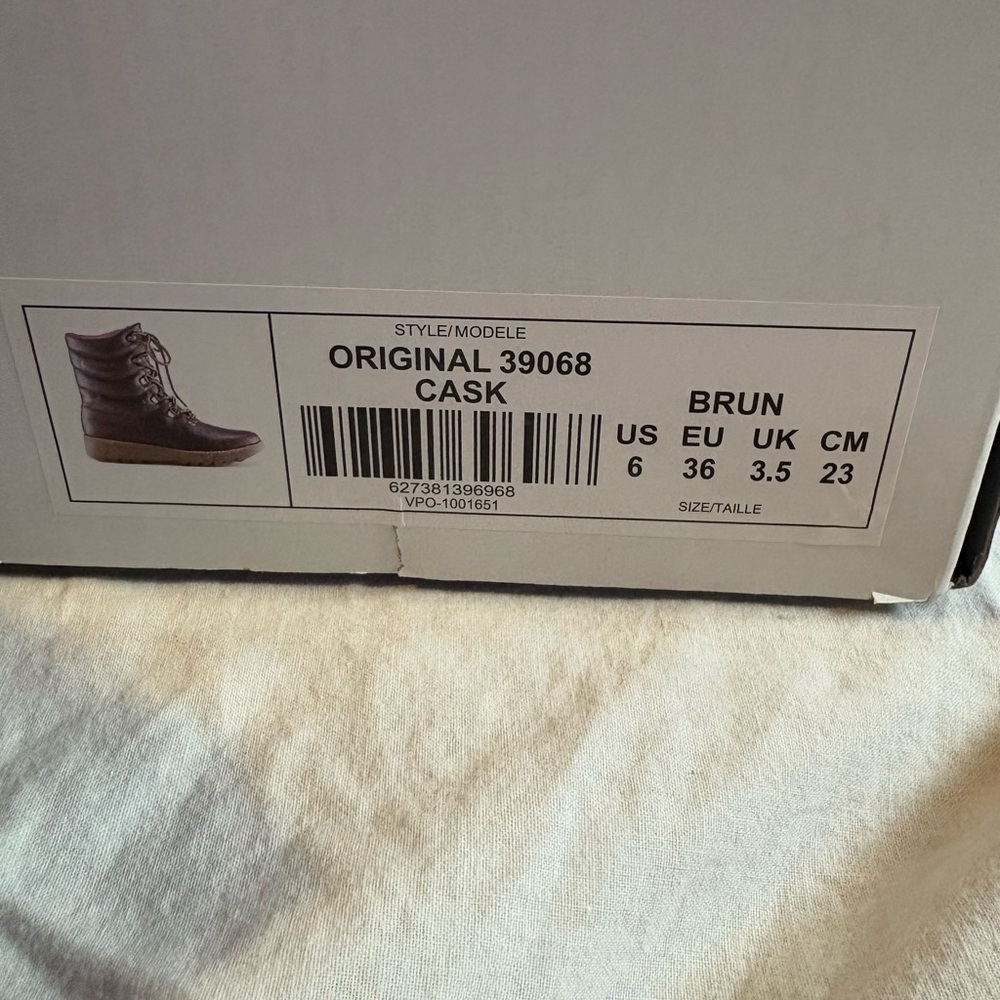 Cougar Original Waterproof/Snow/Winter Boots - Picture 7 of 8